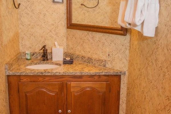 The Sylvan Inn (Glen Arbor)